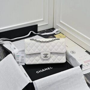 CHANEL Classic Flap Bag CF Bag Like New